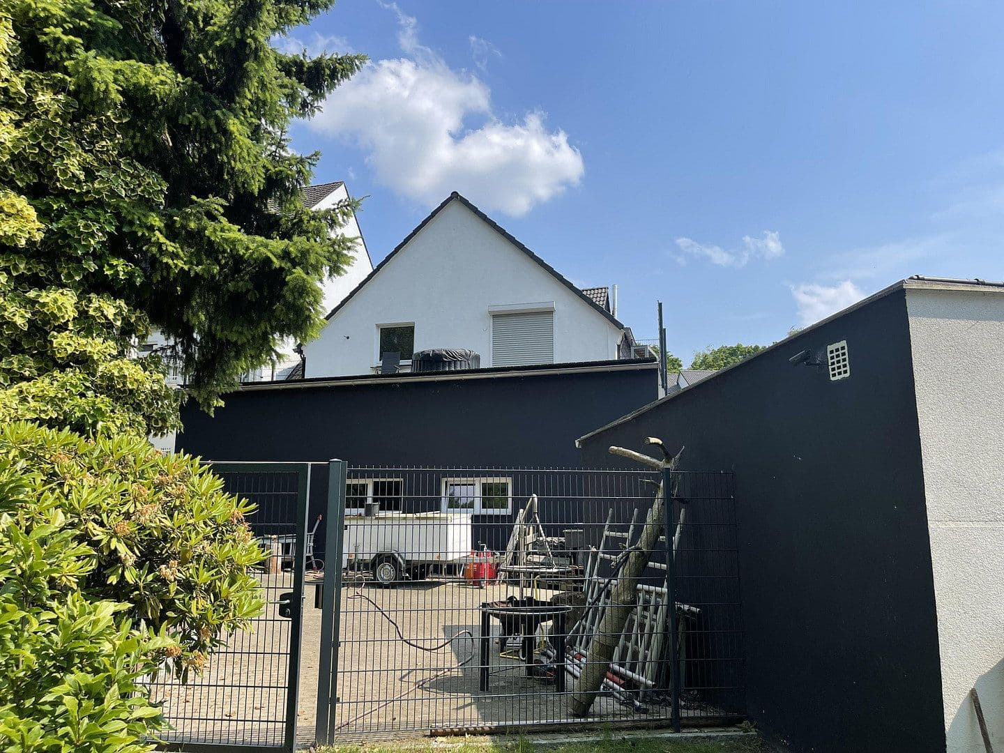 Prodej domu 250 m², pozemek 989 m², Kappenstraße 21, Mülheim an der Ruhr, Severní Porýní-Vestfálsko Prodej domu 250 m², pozemek 989 m², Kappenstraße 21, Mülheim an der Ruhr, Severní Porýní-Vestfálsko