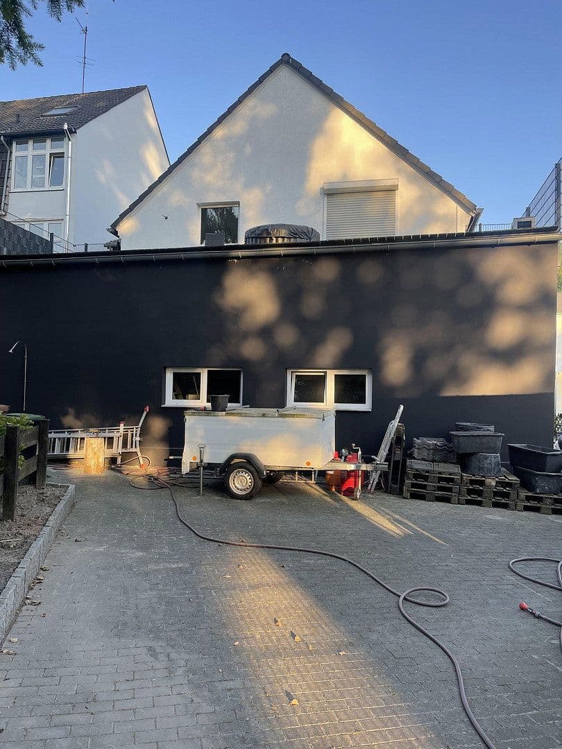 Prodej domu 250 m², pozemek 989 m², Kappenstraße 21, Mülheim an der Ruhr, Severní Porýní-Vestfálsko Prodej domu 250 m², pozemek 989 m², Kappenstraße 21, Mülheim an der Ruhr, Severní Porýní-Vestfálsko