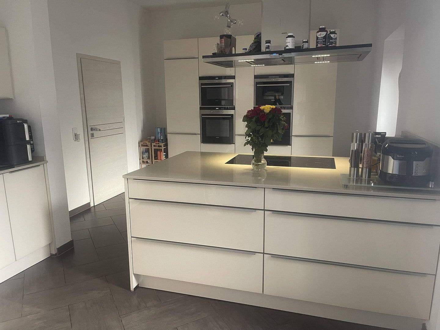Prodej domu 250 m², pozemek 989 m², Kappenstraße 21, Mülheim an der Ruhr, Severní Porýní-Vestfálsko Prodej domu 250 m², pozemek 989 m², Kappenstraße 21, Mülheim an der Ruhr, Severní Porýní-Vestfálsko