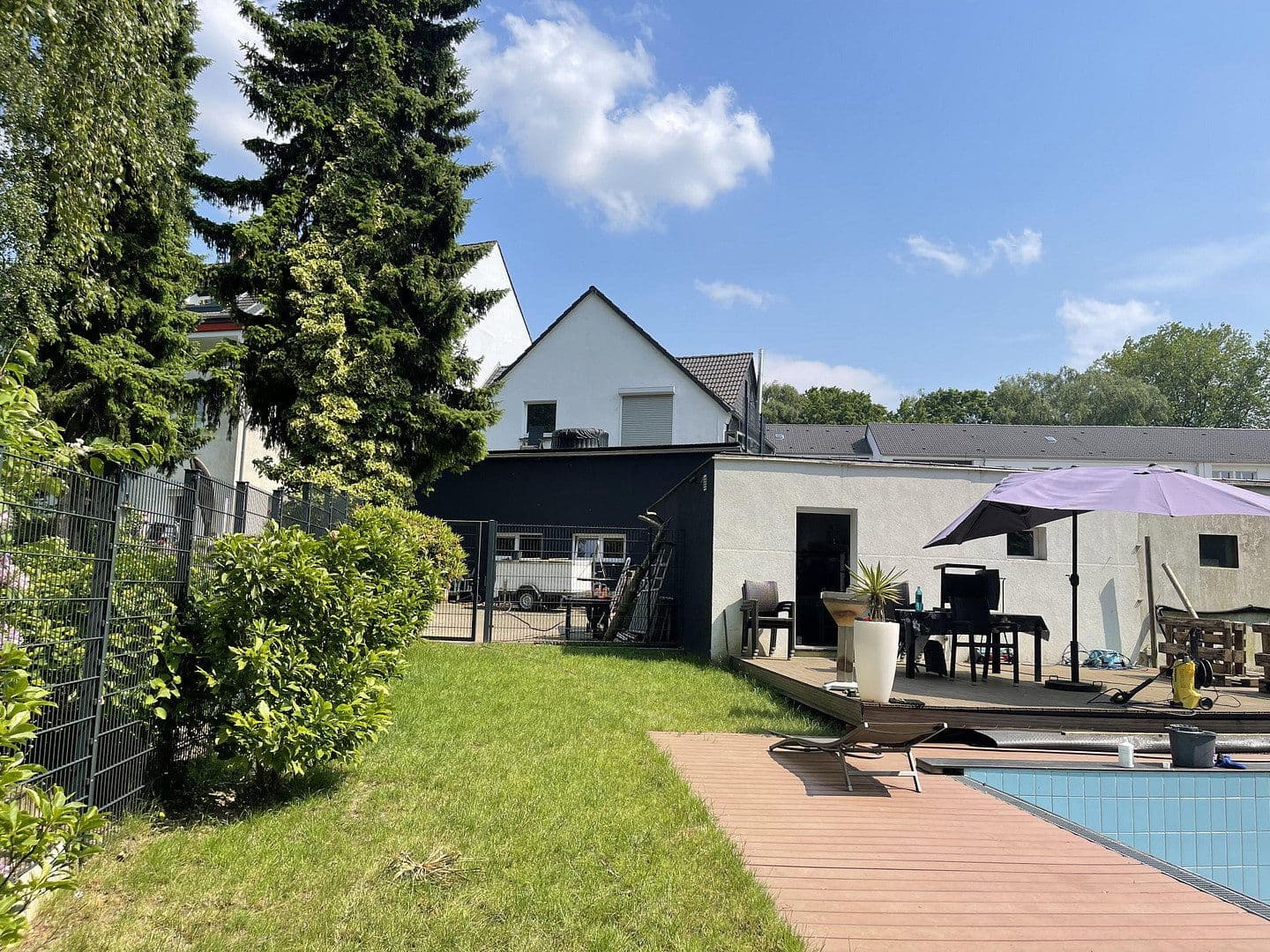 Prodej domu 250 m², pozemek 989 m², Kappenstraße 21, Mülheim an der Ruhr, Severní Porýní-Vestfálsko Prodej domu 250 m², pozemek 989 m², Kappenstraße 21, Mülheim an der Ruhr, Severní Porýní-Vestfálsko