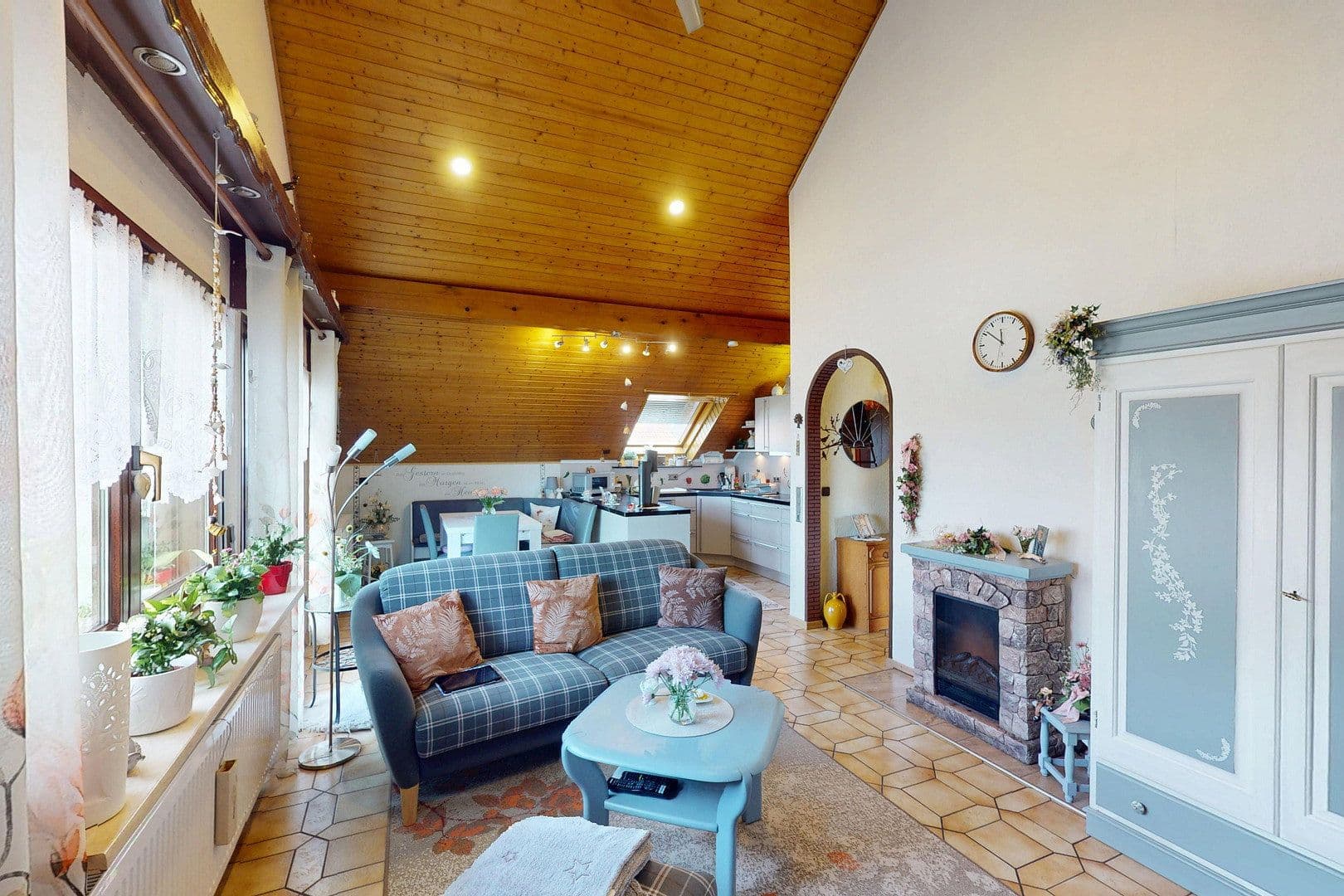 Prodej domu 226 m², pozemek 546 m², Fußgönheim, Porýní-Falc Prodej domu 226 m², pozemek 546 m², Fußgönheim, Porýní-Falc