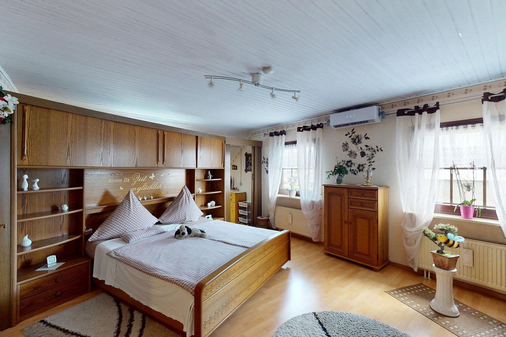 Prodej domu 226 m², pozemek 546 m², Fußgönheim, Porýní-Falc Prodej domu 226 m², pozemek 546 m², Fußgönheim, Porýní-Falc