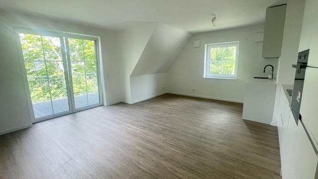 Pronájem bytu 3+1 82 m², Hollernstr. 109 B, Hollern-Twielenfleth, Dolní Sasko Pronájem bytu 3+1 82 m², Hollernstr. 109 B, Hollern-Twielenfleth, Dolní Sasko