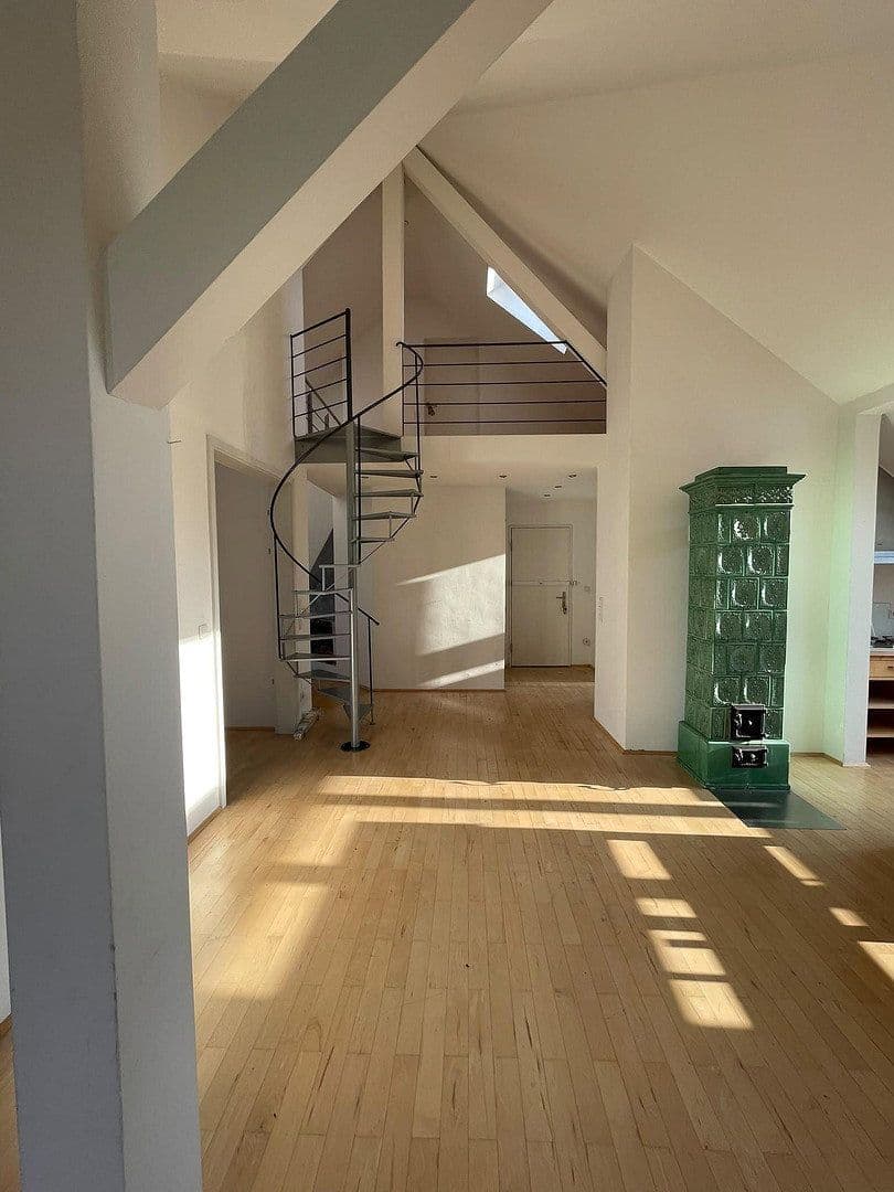 Prodej bytu 3+1 130 m², München, Bavorsko Prodej bytu 3+1 130 m², München, Bavorsko
