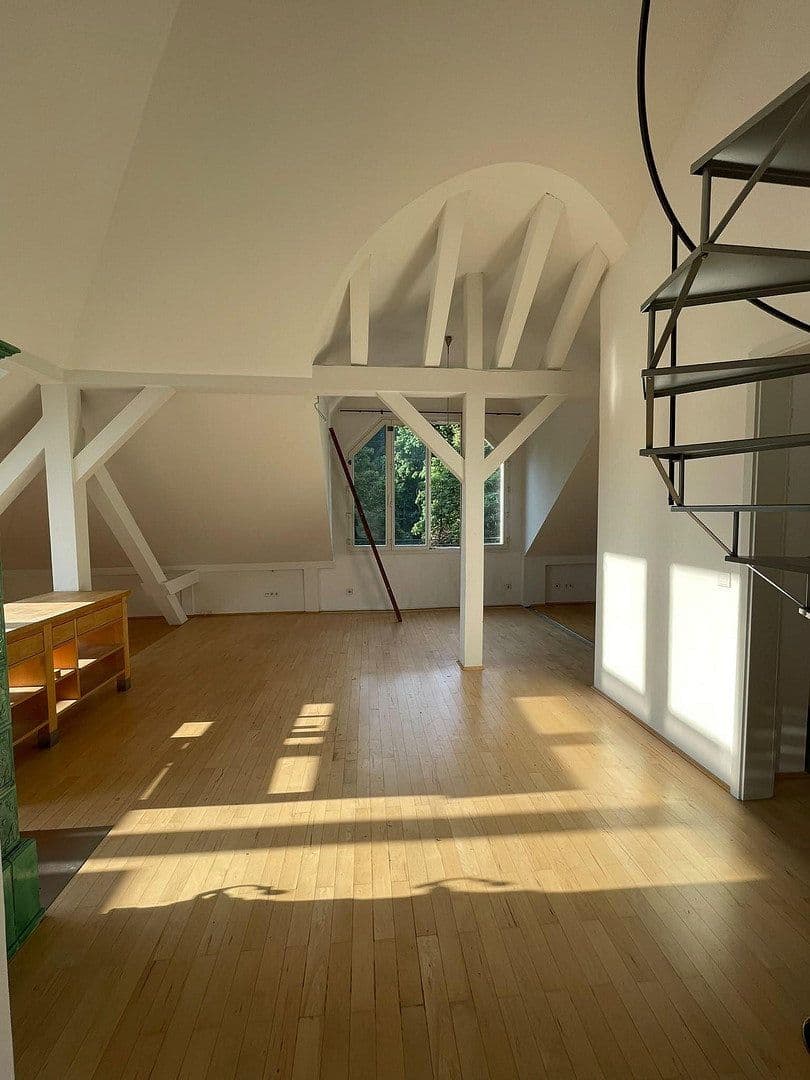 Prodej bytu 3+1 130 m², München, Bavorsko Prodej bytu 3+1 130 m², München, Bavorsko