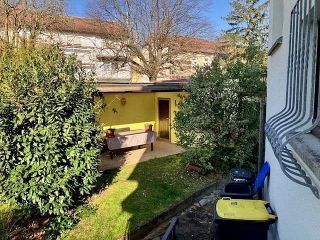 Prodej domu 95 m², pozemek 567 m², Lübecker Straße 10, Rüsselsheim am Main, Hessen Prodej domu 95 m², pozemek 567 m², Lübecker Straße 10, Rüsselsheim am Main, Hessen
