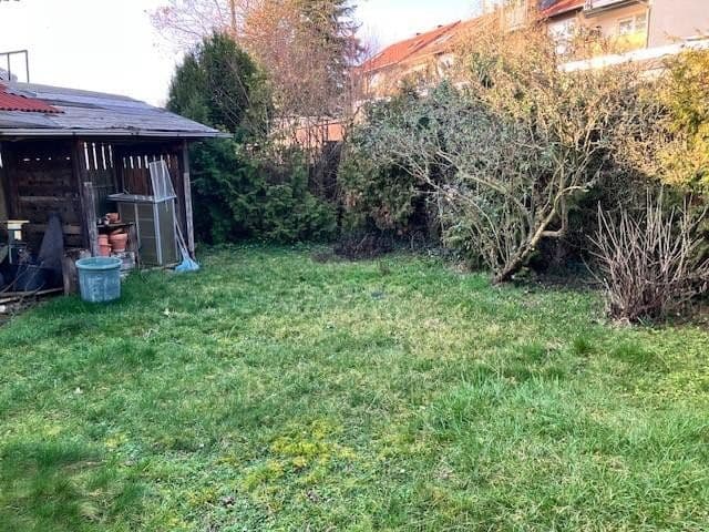 Prodej domu 95 m², pozemek 567 m², Lübecker Straße 10, Rüsselsheim am Main, Hessen Prodej domu 95 m², pozemek 567 m², Lübecker Straße 10, Rüsselsheim am Main, Hessen