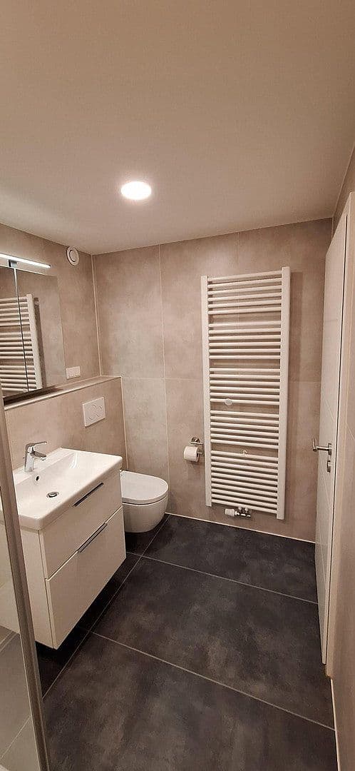 Prodej bytu 4+1 107 m², Heidelberg, Bádensko-Württembersko Prodej bytu 4+1 107 m², Heidelberg, Bádensko-Württembersko