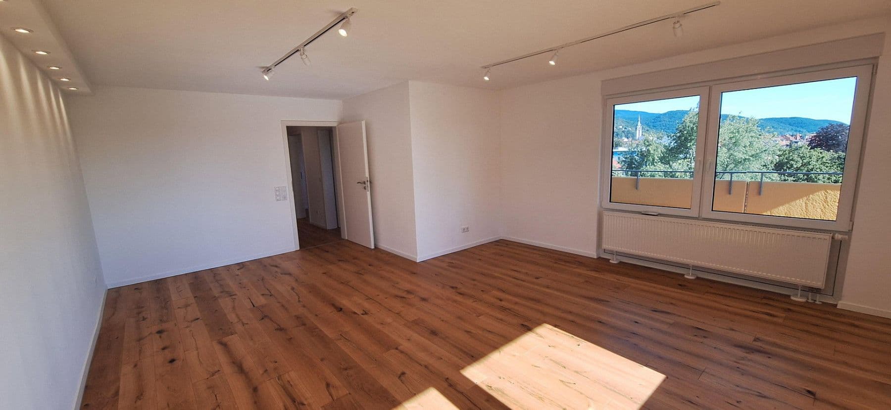 Prodej bytu 4+1 107 m², Heidelberg, Bádensko-Württembersko Prodej bytu 4+1 107 m², Heidelberg, Bádensko-Württembersko