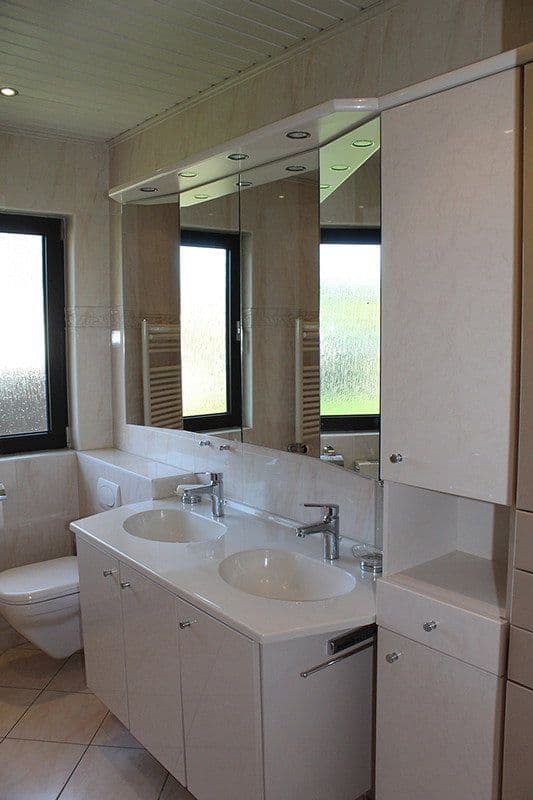 Prodej domu 231 m², pozemek 995 m², Ahornstraße 48, Leun, Hessen Prodej domu 231 m², pozemek 995 m², Ahornstraße 48, Leun, Hessen