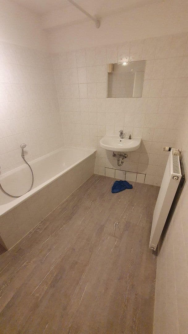 Pronájem bytu 3+1 82 m², Tribseer Str. 29, Stralsund, Mecklenburg-Vorpommern Pronájem bytu 3+1 82 m², Tribseer Str. 29, Stralsund, Mecklenburg-Vorpommern