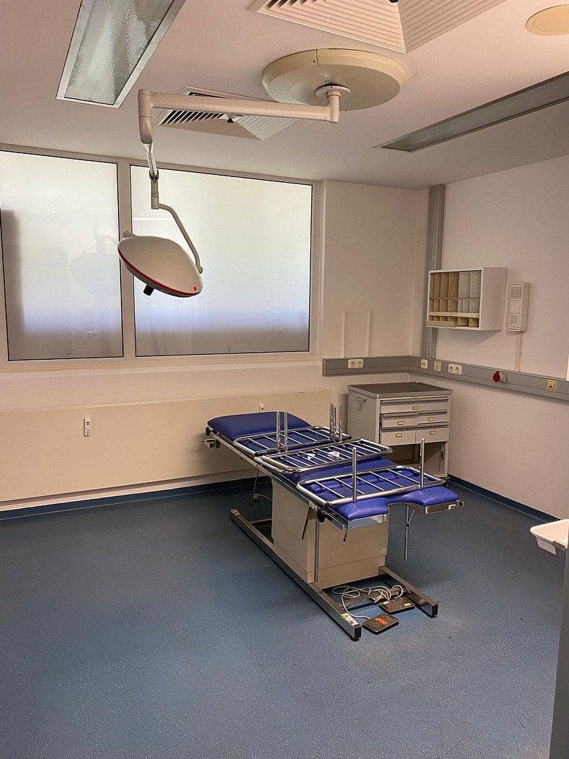 Pronájem kanceláře 305 m², Leonrodstr 69, München, Bavorsko Pronájem kanceláře 305 m², Leonrodstr 69, München, Bavorsko