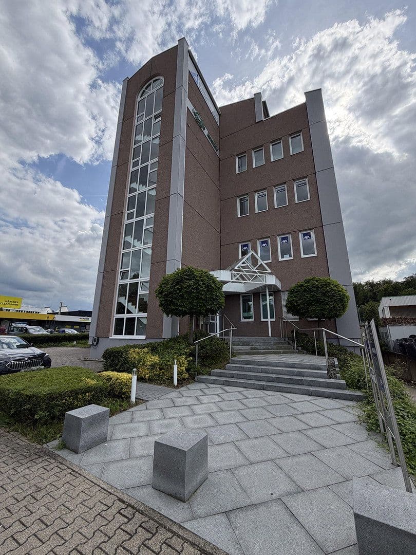Pronájem kanceláře 174 m², Stuttgarter Straße 41, Pforzheim, Bádensko-Württembersko Pronájem kanceláře 174 m², Stuttgarter Straße 41, Pforzheim, Bádensko-Württembersko