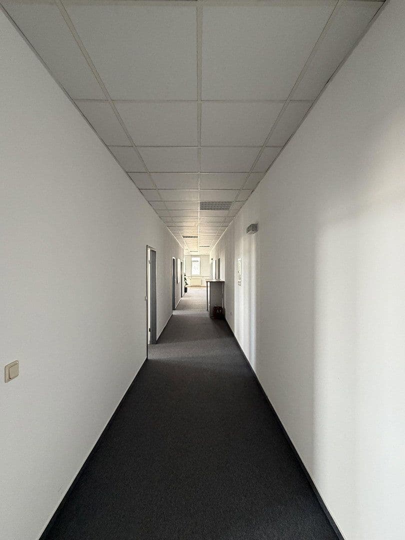 Pronájem kanceláře 174 m², Stuttgarter Straße 41, Pforzheim, Bádensko-Württembersko Pronájem kanceláře 174 m², Stuttgarter Straße 41, Pforzheim, Bádensko-Württembersko