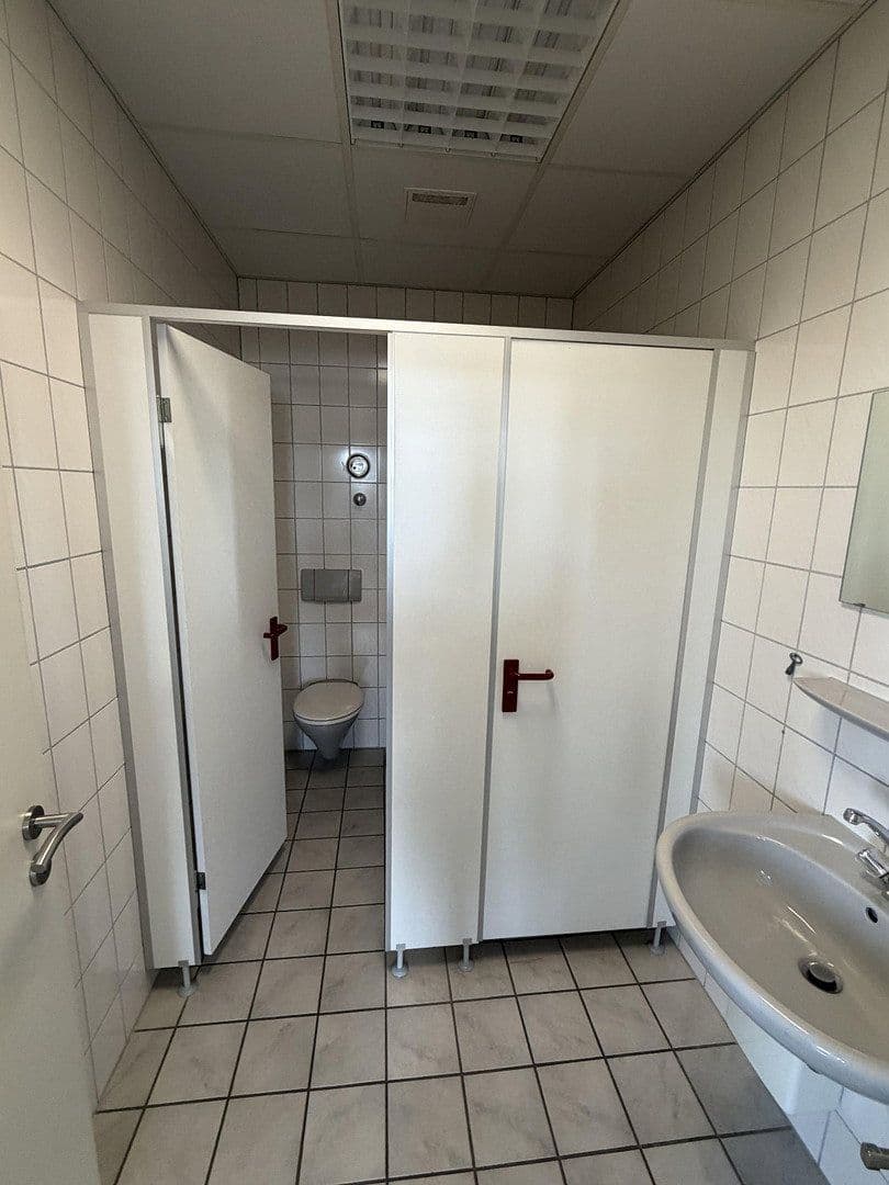 Pronájem kanceláře 174 m², Stuttgarter Straße 41, Pforzheim, Bádensko-Württembersko Pronájem kanceláře 174 m², Stuttgarter Straße 41, Pforzheim, Bádensko-Württembersko