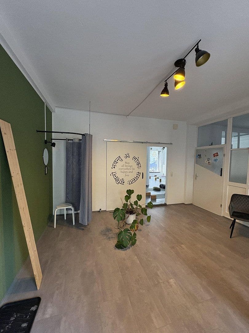 Pronájem kanceláře 110 m², Herforder Str. 7, Bad Oeynhausen, Severní Porýní-Vestfálsko Pronájem kanceláře 110 m², Herforder Str. 7, Bad Oeynhausen, Severní Porýní-Vestfálsko