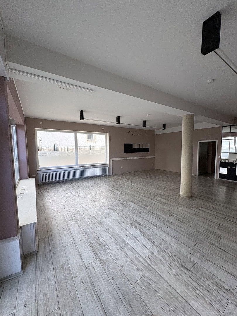Pronájem kanceláře 110 m², Herforder Str. 7, Bad Oeynhausen, Severní Porýní-Vestfálsko Pronájem kanceláře 110 m², Herforder Str. 7, Bad Oeynhausen, Severní Porýní-Vestfálsko