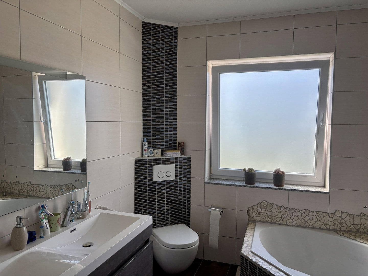 Prodej domu 142 m², pozemek 563 m², Niederzier, Severní Porýní-Vestfálsko Prodej domu 142 m², pozemek 563 m², Niederzier, Severní Porýní-Vestfálsko