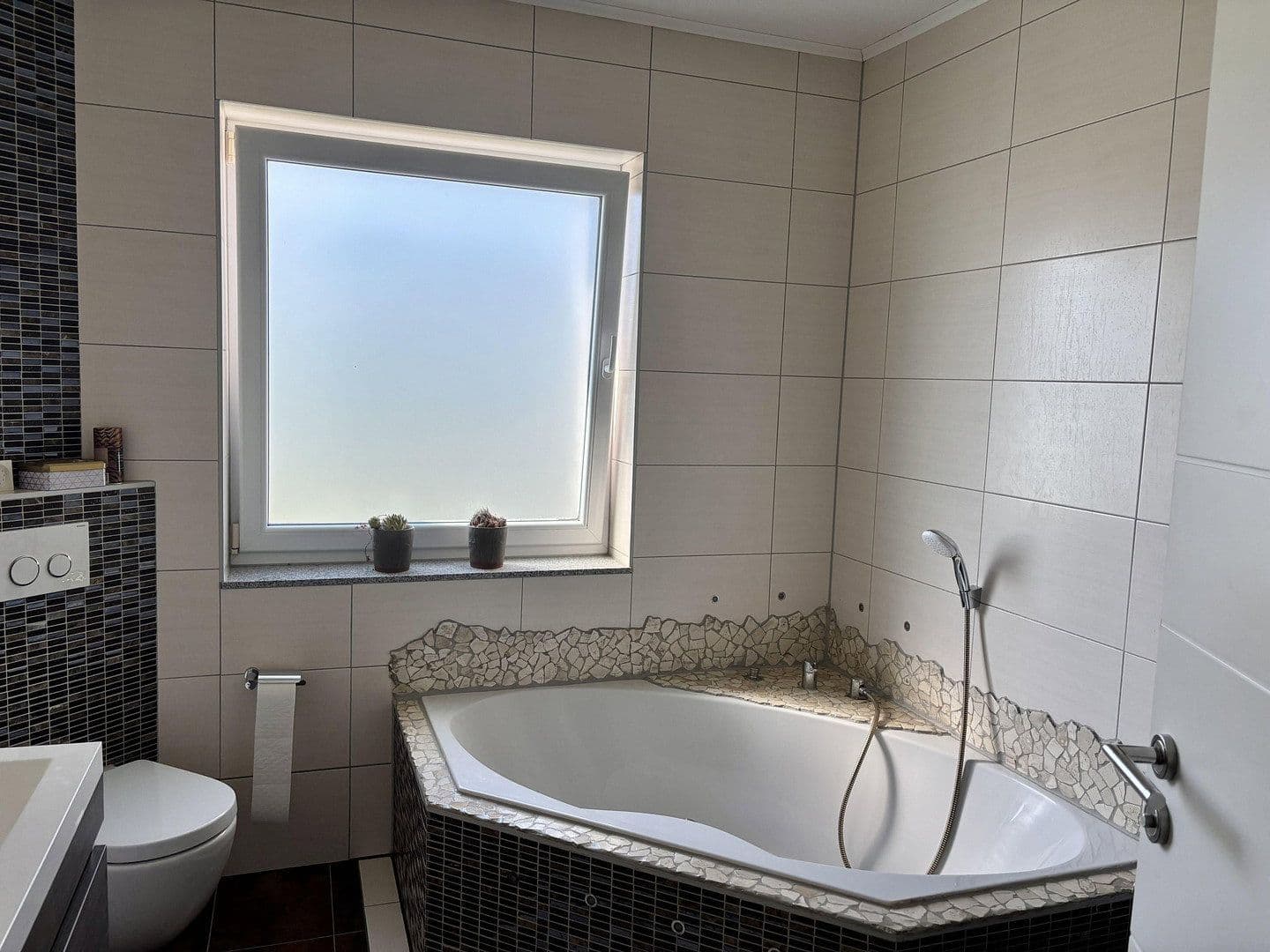 Prodej domu 142 m², pozemek 563 m², Niederzier, Severní Porýní-Vestfálsko Prodej domu 142 m², pozemek 563 m², Niederzier, Severní Porýní-Vestfálsko