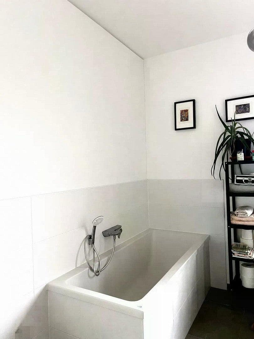 Pronájem bytu 3+1 145 m², Krachtstr., Berlin, Berlín Pronájem bytu 3+1 145 m², Krachtstr., Berlin, Berlín