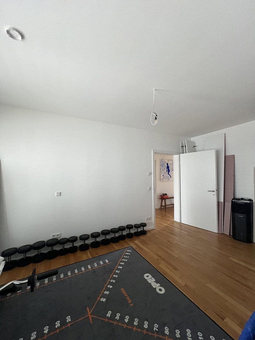 Pronájem bytu 3+1 145 m², Krachtstr., Berlin, Berlín Pronájem bytu 3+1 145 m², Krachtstr., Berlin, Berlín