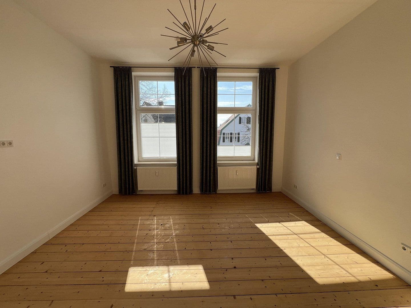 Pronájem bytu 3+kk 150 m², Hattinger Str. 867, Bochum, Severní Porýní-Vestfálsko Pronájem bytu 3+kk 150 m², Hattinger Str. 867, Bochum, Severní Porýní-Vestfálsko