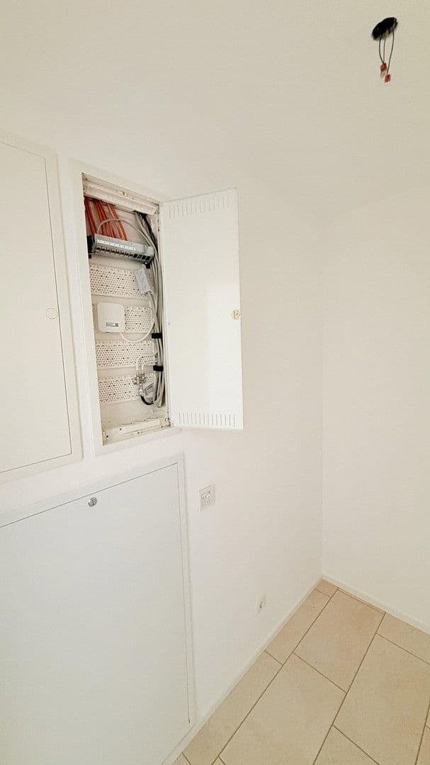 Pronájem bytu 2+1 53 m², Berchtersgadener Straße 13, Burghausen, Bavorsko Pronájem bytu 2+1 53 m², Berchtersgadener Straße 13, Burghausen, Bavorsko