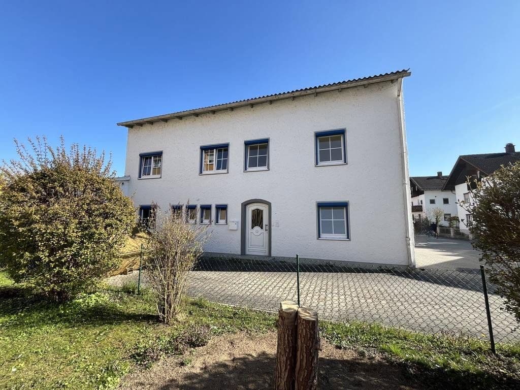 Prodej domu 245 m², pozemek 550 m², Auweg 1, Eggenfelden, Bavorsko Prodej domu 245 m², pozemek 550 m², Auweg 1, Eggenfelden, Bavorsko
