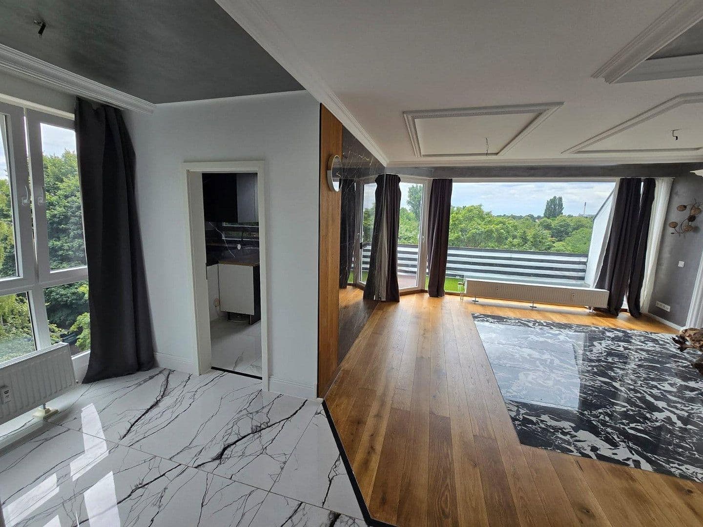 Pronájem bytu 3+1 93 m², Josef-Neuberger-Straße 26, Düsseldorf, Severní Porýní-Vestfálsko Pronájem bytu 3+1 93 m², Josef-Neuberger-Straße 26, Düsseldorf, Severní Porýní-Vestfálsko