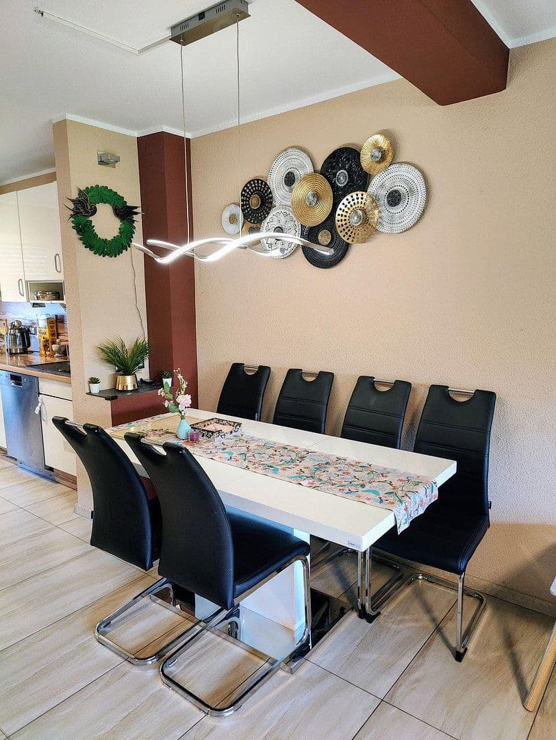 Prodej domu 160 m², pozemek 300 m², Duisburg, Severní Porýní-Vestfálsko Prodej domu 160 m², pozemek 300 m², Duisburg, Severní Porýní-Vestfálsko