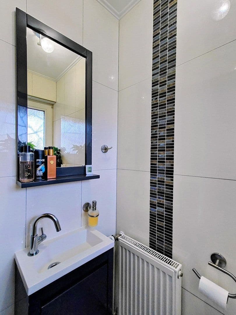 Prodej domu 160 m², pozemek 300 m², Duisburg, Severní Porýní-Vestfálsko Prodej domu 160 m², pozemek 300 m², Duisburg, Severní Porýní-Vestfálsko