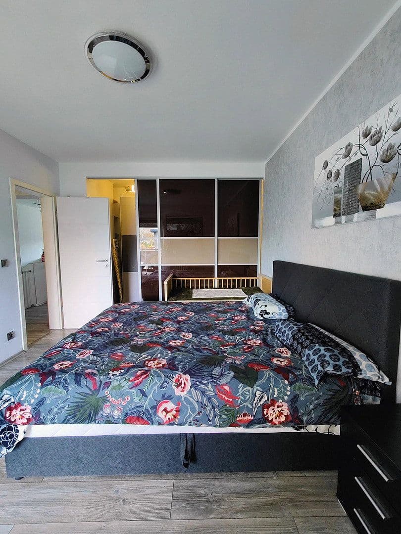 Prodej domu 160 m², pozemek 300 m², Duisburg, Severní Porýní-Vestfálsko Prodej domu 160 m², pozemek 300 m², Duisburg, Severní Porýní-Vestfálsko
