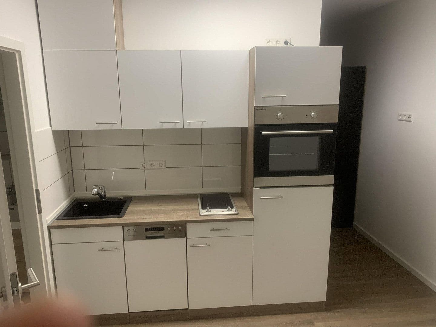 Pronájem bytu 1+1 19 m², Gartenstraße 76, Heilbronn, Bádensko-Württembersko Pronájem bytu 1+1 19 m², Gartenstraße 76, Heilbronn, Bádensko-Württembersko
