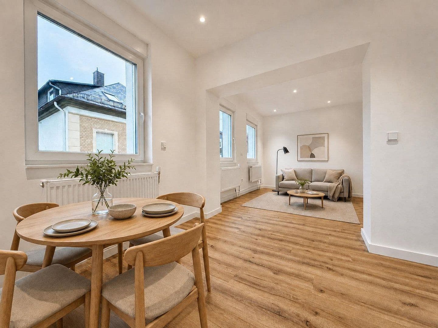 Prodej domu 453 m², pozemek 209 m², Wiesenstraße 76, Siegen, Severní Porýní-Vestfálsko Prodej domu 453 m², pozemek 209 m², Wiesenstraße 76, Siegen, Severní Porýní-Vestfálsko