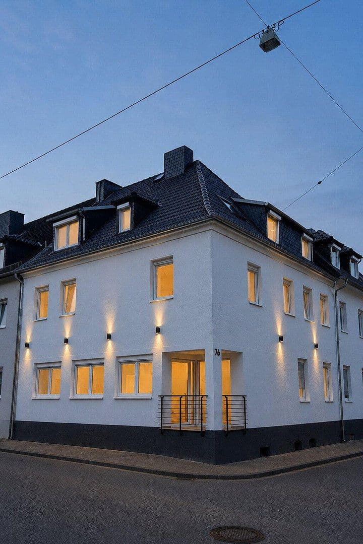 Prodej domu 453 m², pozemek 209 m², Wiesenstraße 76, Siegen, Severní Porýní-Vestfálsko Prodej domu 453 m², pozemek 209 m², Wiesenstraße 76, Siegen, Severní Porýní-Vestfálsko