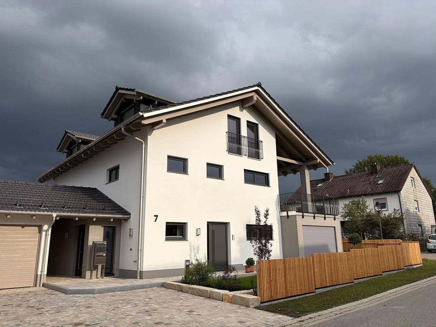 Pronájem bytu 4+kk 188 m², Enthammerstr. 7, Grafing, Bavorsko Pronájem bytu 4+kk 188 m², Enthammerstr. 7, Grafing, Bavorsko