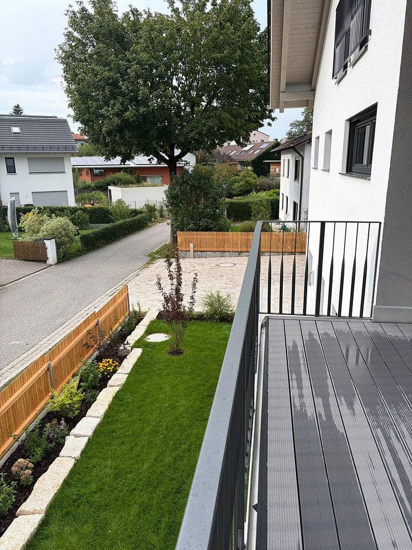 Pronájem bytu 4+kk 188 m², Enthammerstr. 7, Grafing, Bavorsko Pronájem bytu 4+kk 188 m², Enthammerstr. 7, Grafing, Bavorsko