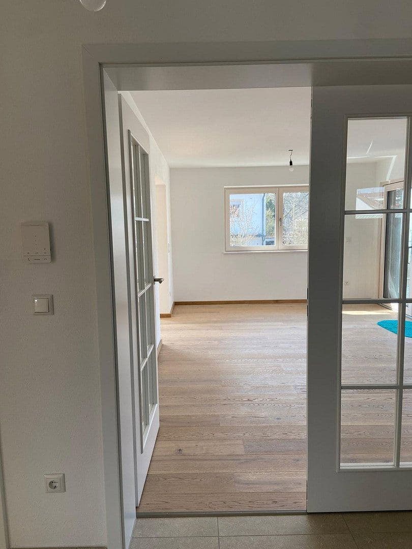 Pronájem bytu 4+kk 188 m², Enthammerstr. 7, Grafing, Bavorsko Pronájem bytu 4+kk 188 m², Enthammerstr. 7, Grafing, Bavorsko