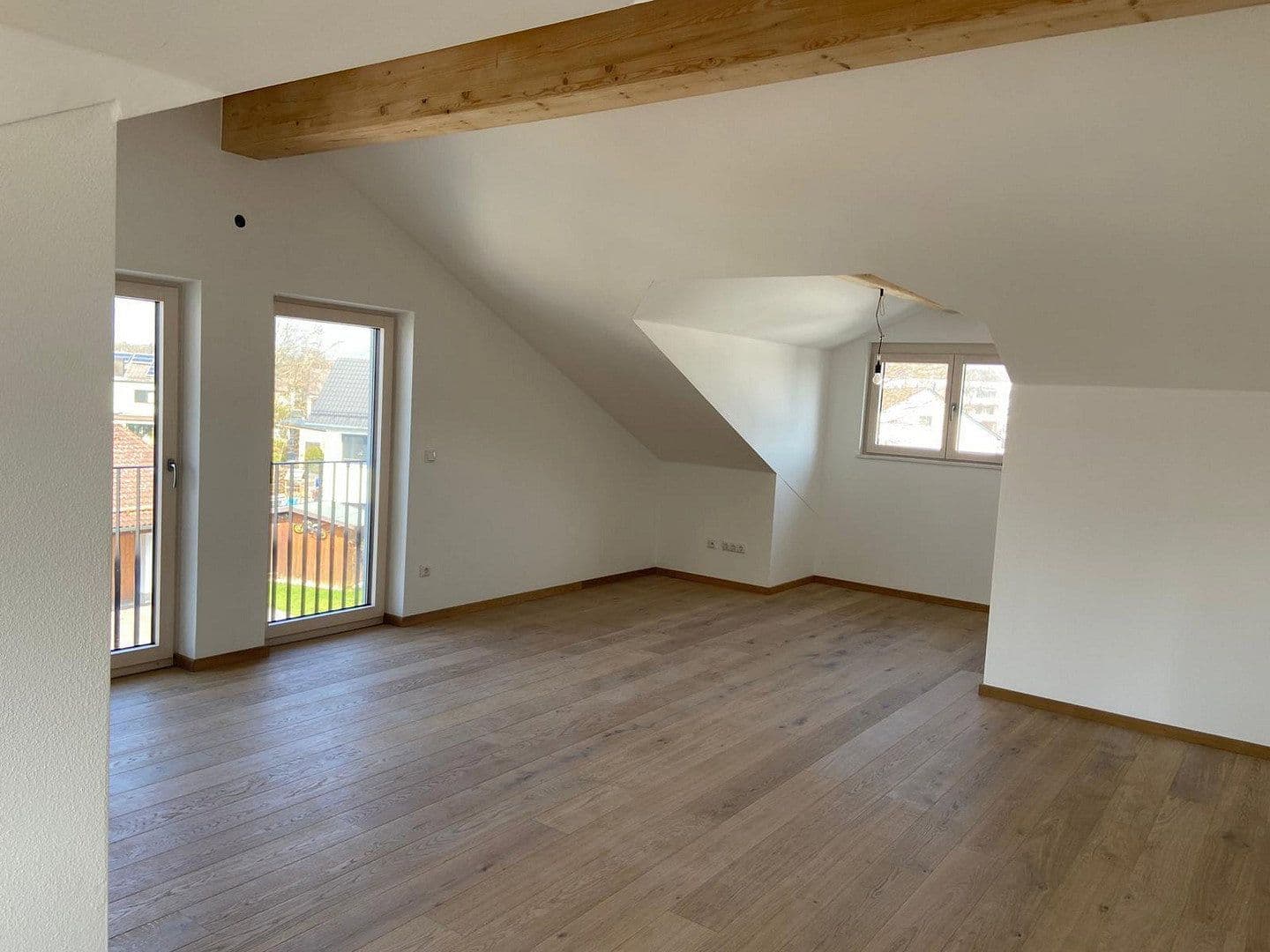 Pronájem bytu 4+kk 188 m², Enthammerstr. 7, Grafing, Bavorsko Pronájem bytu 4+kk 188 m², Enthammerstr. 7, Grafing, Bavorsko