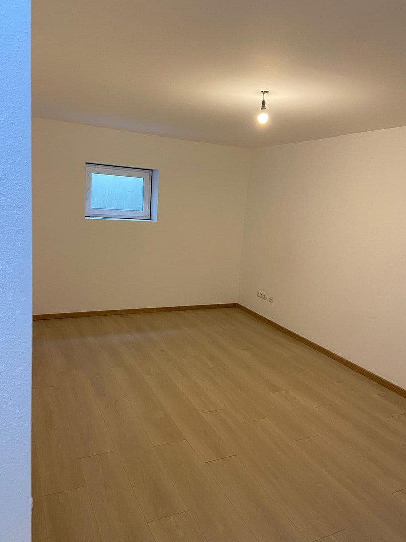 Pronájem bytu 4+kk 188 m², Enthammerstr. 7, Grafing, Bavorsko Pronájem bytu 4+kk 188 m², Enthammerstr. 7, Grafing, Bavorsko