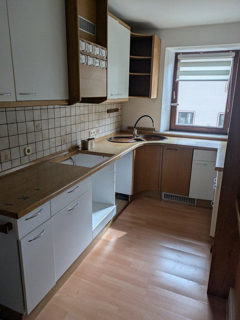 Pronájem bytu 4+1 100 m², Markt Erlbach, Bavorsko Pronájem bytu 4+1 100 m², Markt Erlbach, Bavorsko