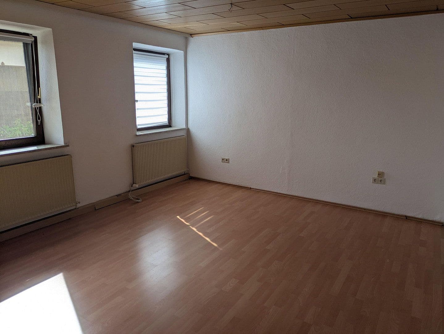 Pronájem bytu 4+1 100 m², Markt Erlbach, Bavorsko Pronájem bytu 4+1 100 m², Markt Erlbach, Bavorsko