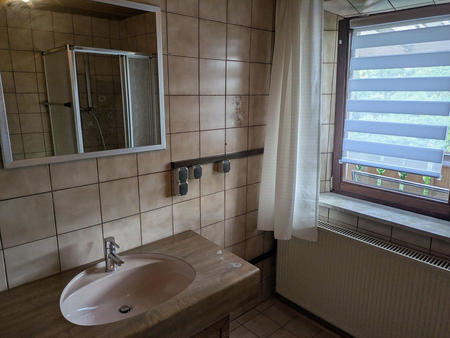Pronájem bytu 4+1 100 m², Markt Erlbach, Bavorsko Pronájem bytu 4+1 100 m², Markt Erlbach, Bavorsko