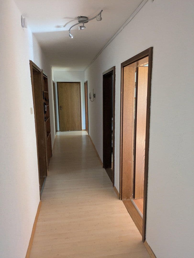 Pronájem bytu 4+1 100 m², Markt Erlbach, Bavorsko Pronájem bytu 4+1 100 m², Markt Erlbach, Bavorsko