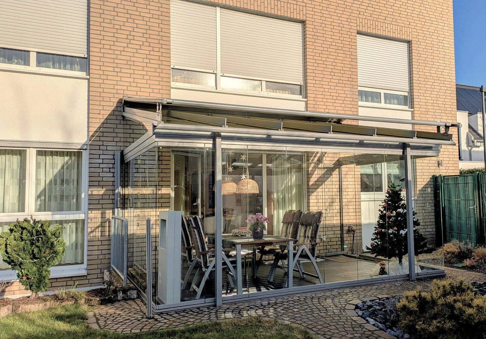 Prodej domu 157 m², pozemek 250 m², Langenfeld (Rheinland), Severní Porýní-Vestfálsko Prodej domu 157 m², pozemek 250 m², Langenfeld (Rheinland), Severní Porýní-Vestfálsko