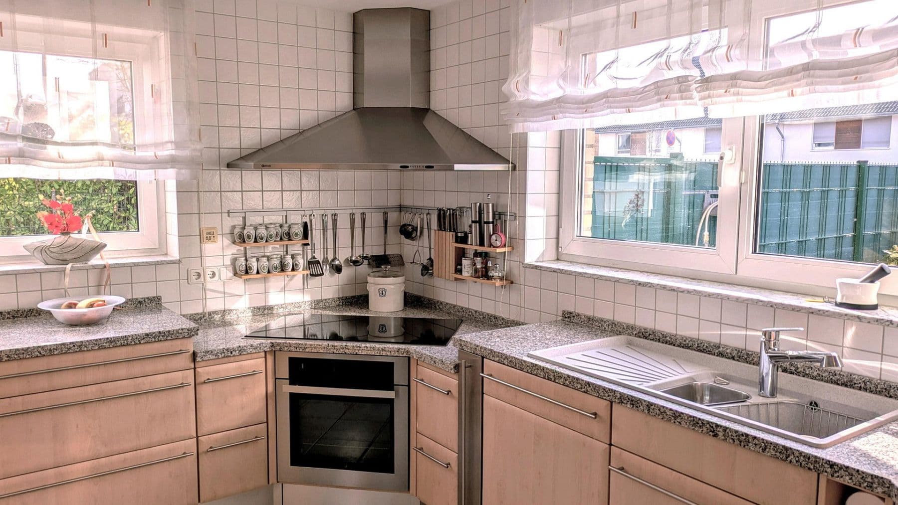 Prodej domu 157 m², pozemek 250 m², Langenfeld (Rheinland), Severní Porýní-Vestfálsko Prodej domu 157 m², pozemek 250 m², Langenfeld (Rheinland), Severní Porýní-Vestfálsko