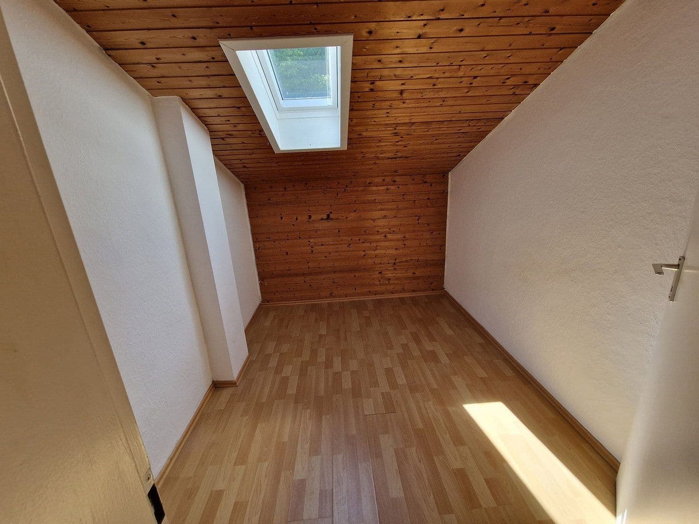 Pronájem bytu 2+kk 65 m², Birkelweg 36, Steinheim am Albuch, Bádensko-Württembersko Pronájem bytu 2+kk 65 m², Birkelweg 36, Steinheim am Albuch, Bádensko-Württembersko