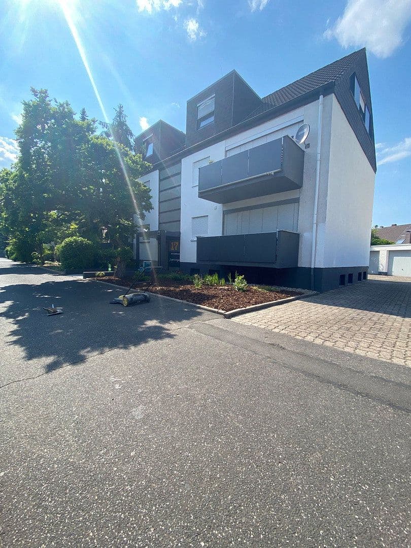 Pronájem bytu 3+1 120 m², Zellhäuser Str. 17, Mainhausen, Hessen Pronájem bytu 3+1 120 m², Zellhäuser Str. 17, Mainhausen, Hessen
