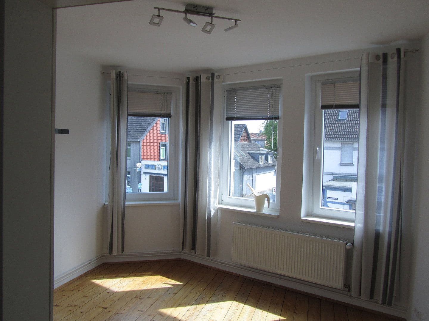 Pronájem bytu 3+kk 70 m², Hannoversche Straße 35, Braunschweig, Dolní Sasko Pronájem bytu 3+kk 70 m², Hannoversche Straße 35, Braunschweig, Dolní Sasko