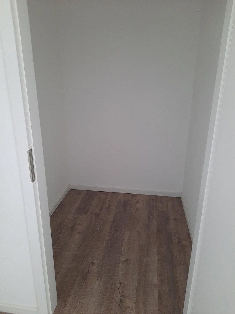 Pronájem bytu 3+1 79 m², Bahnstraße 78, Grevenbroich, Severní Porýní-Vestfálsko Pronájem bytu 3+1 79 m², Bahnstraße 78, Grevenbroich, Severní Porýní-Vestfálsko